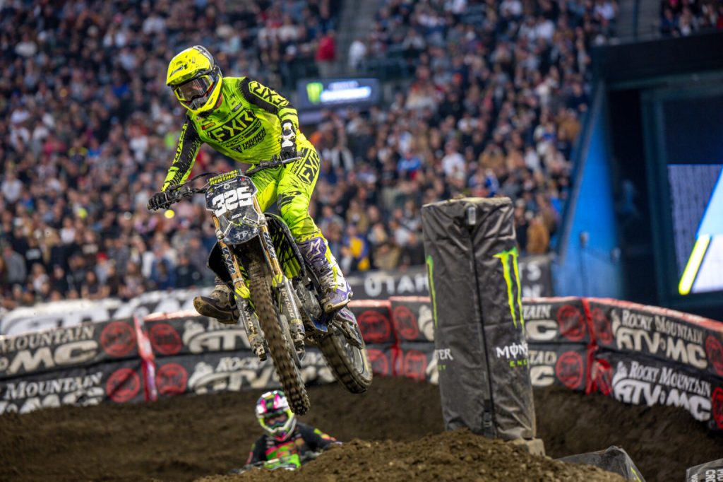 A photo of Stilez Robertson racing AMA Supercross