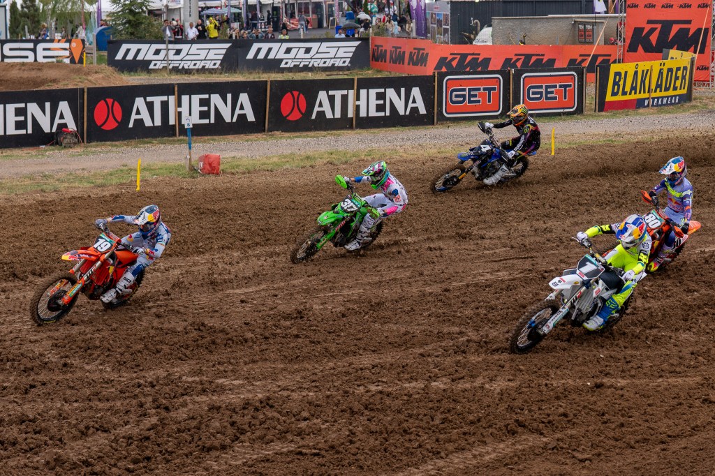 A photo from the MXGP of Turkey, MX2 start