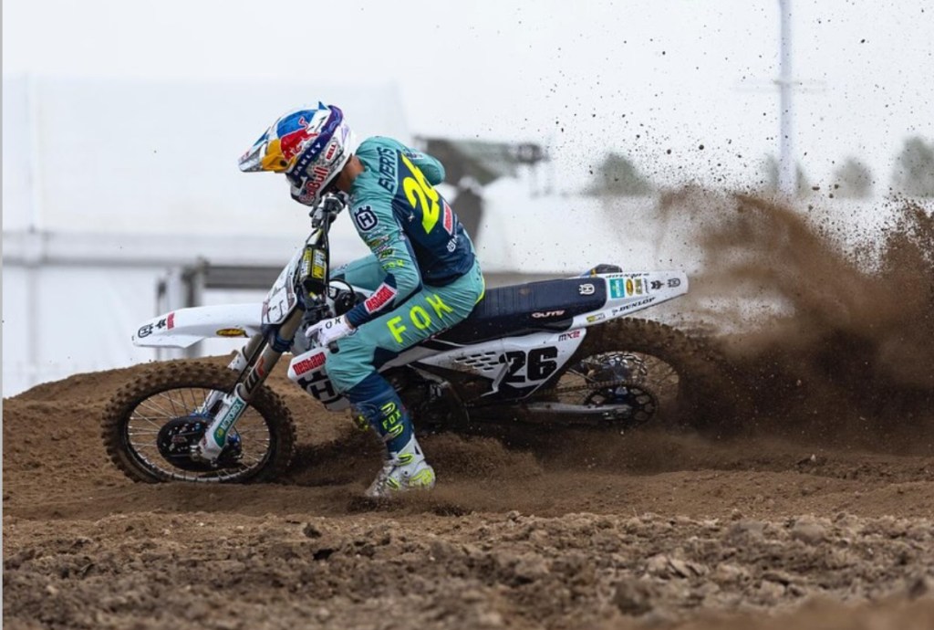 Liam Everts riding in China