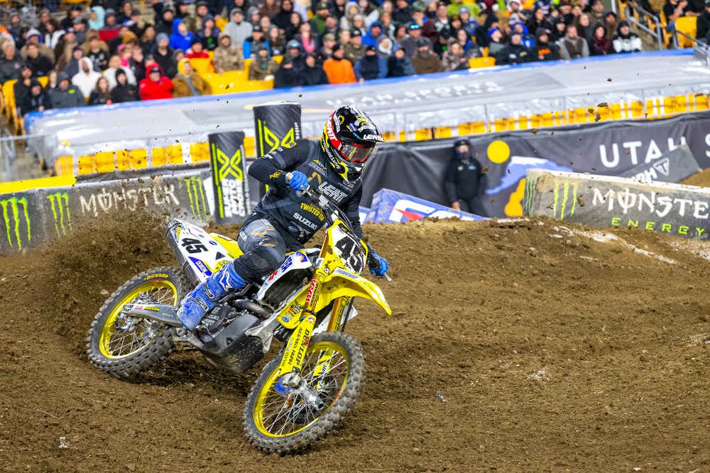 Colt Nichols Re-Signs with Suzuki for 2026