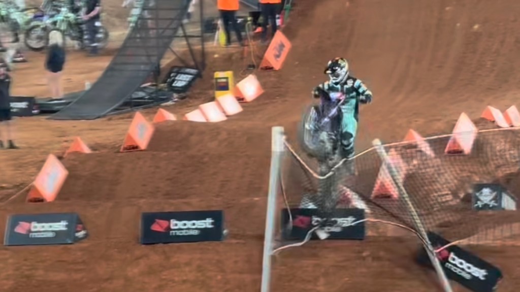Video: Lux Turner’s Huge Crash at AUSX Open