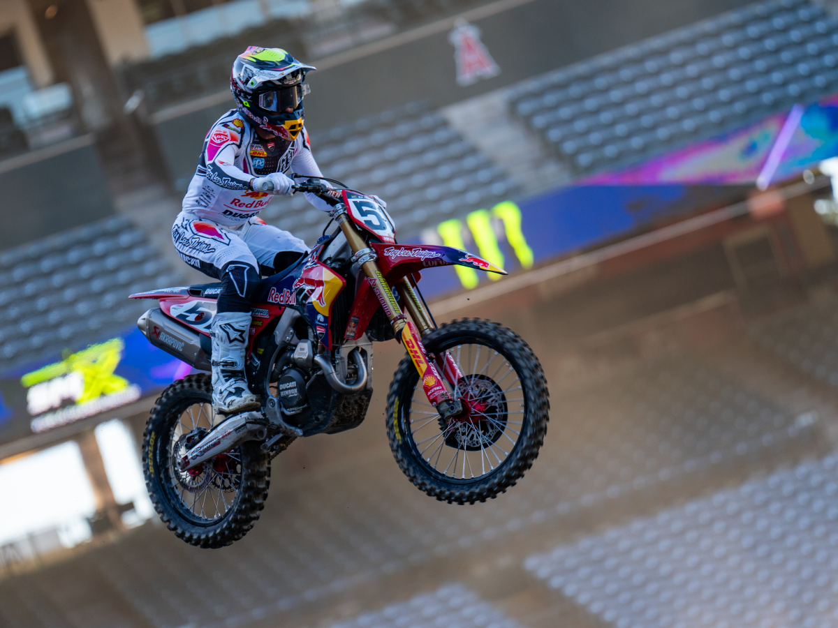 Justin Barcia Provides Update After Scary Anaheim 1&nbsp;Crash