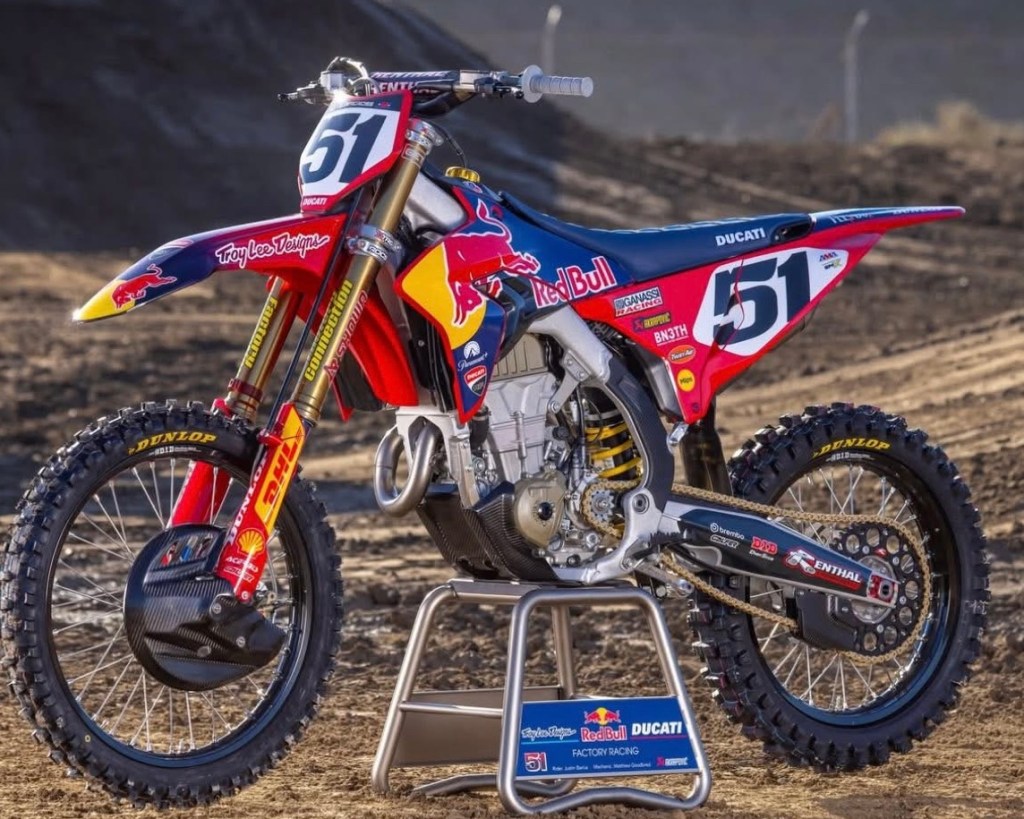 Video: The Making of a Team – TLD Ducati