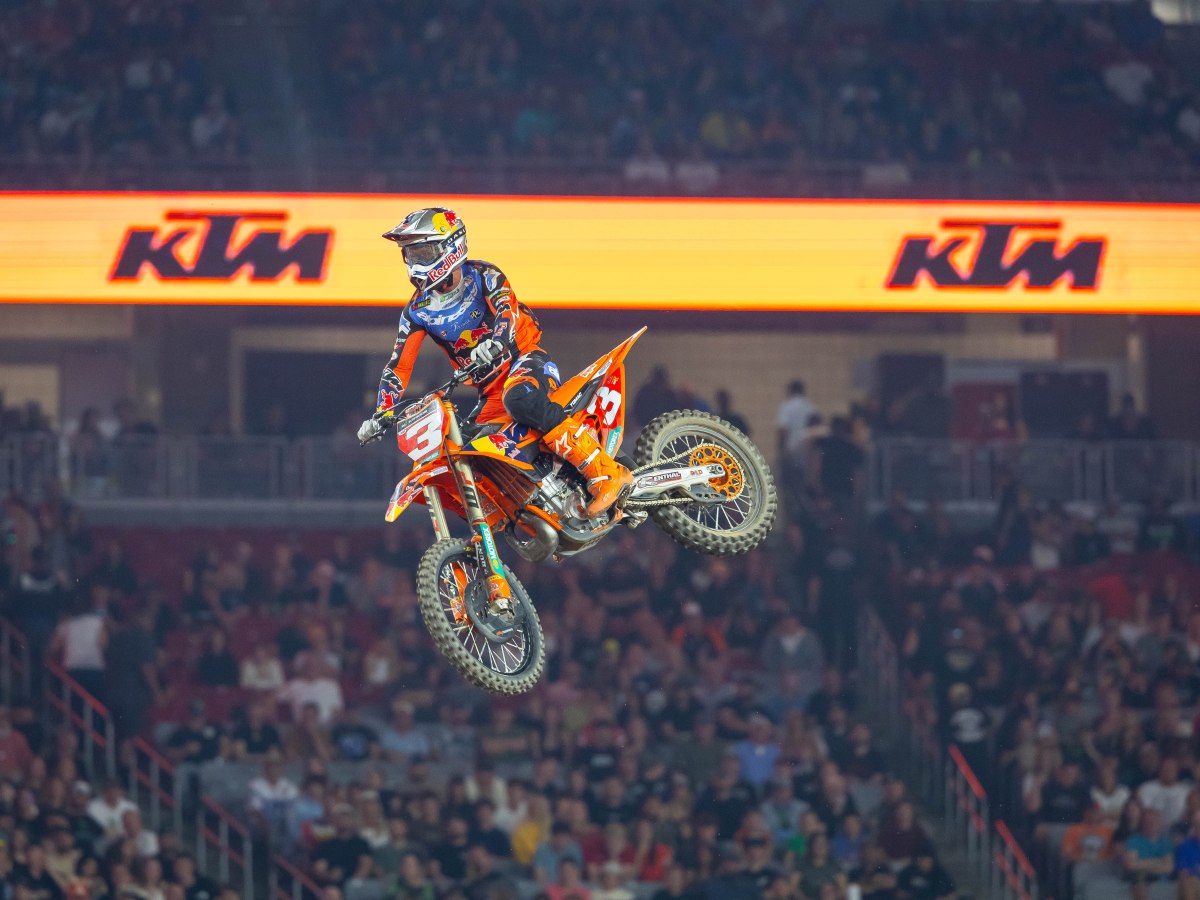 Eli Tomac on his First Turn Crash in&nbsp;Glendale