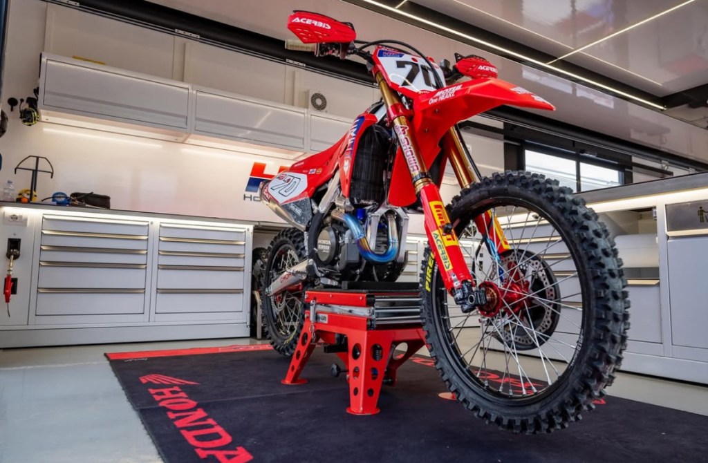 Exclusive: Rubén Fernández on the 2027 Prototype CRF450 and the 2026 Season