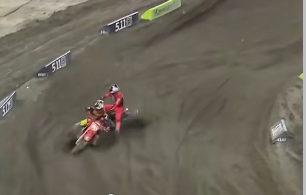 Lawrence and Roczen Collide in Seattle